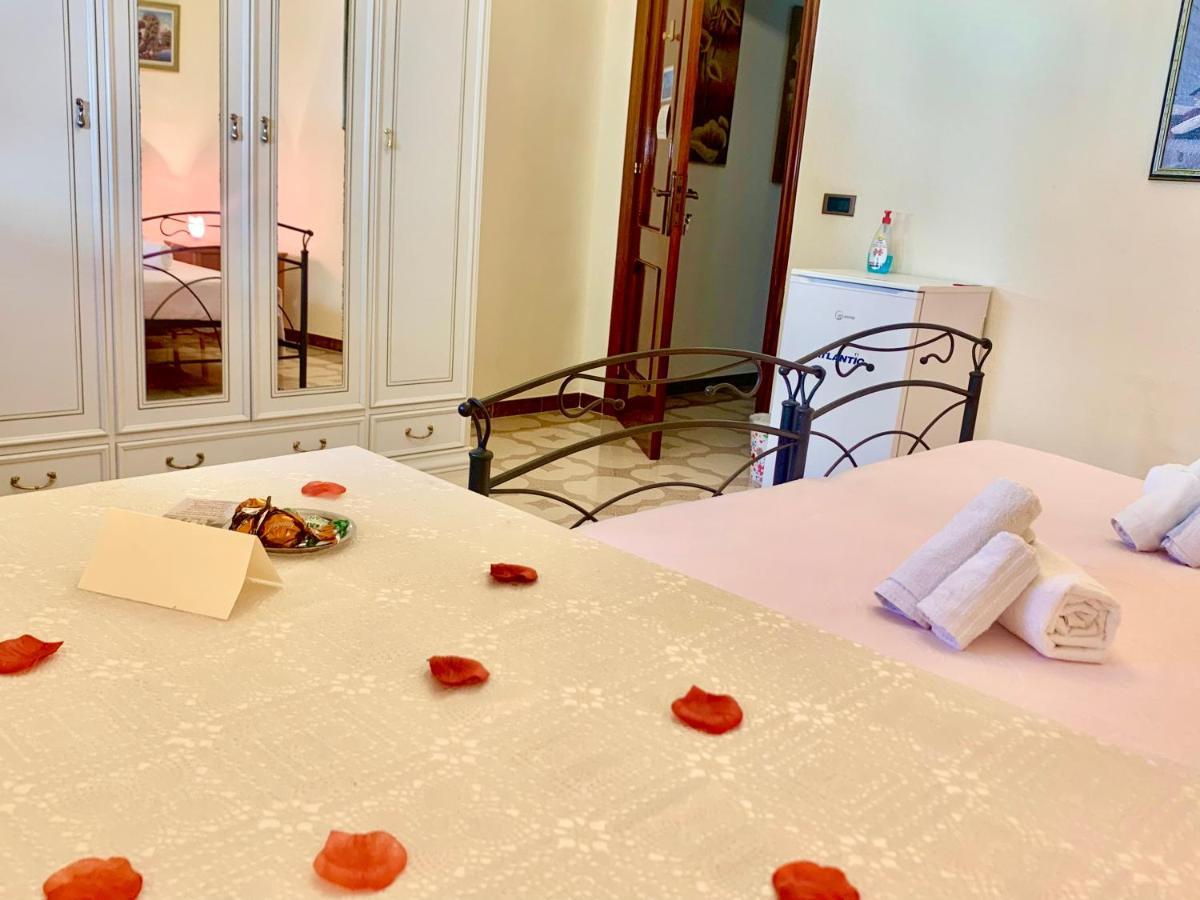 Bed & Breakfast Acquamarina Castro  エクステリア 写真