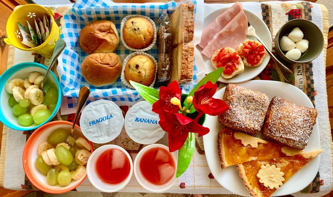 Bed & Breakfast Acquamarina Castro  エクステリア 写真